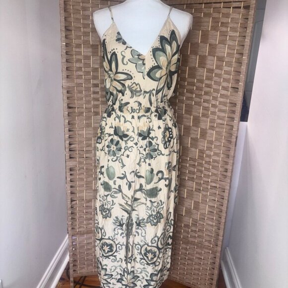 FARM Rio Dresses & Skirts - Women's FARM Rio Tropical Green Leaf Print Midi Dress size Medium